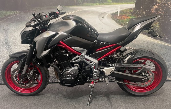2019 Kawasaki Z900 (ZR900) Grey