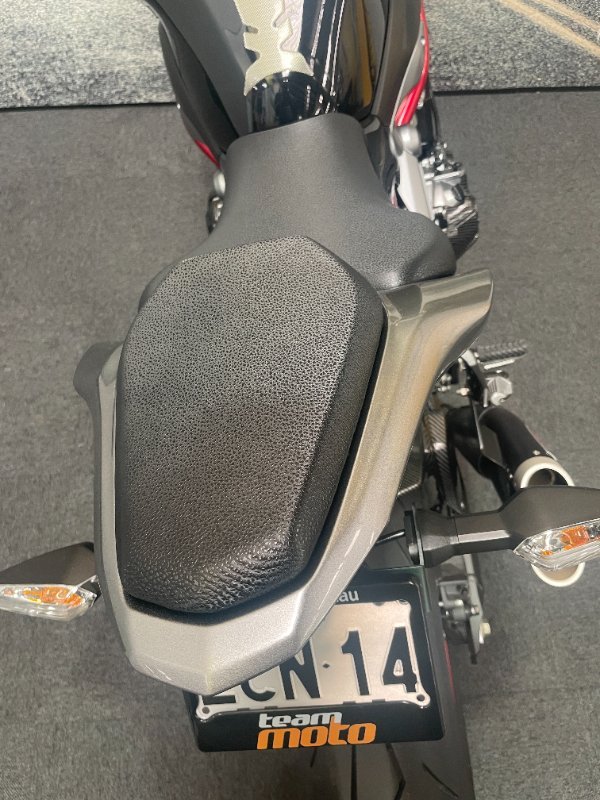 2019 Kawasaki Z900 (ZR900) Grey
