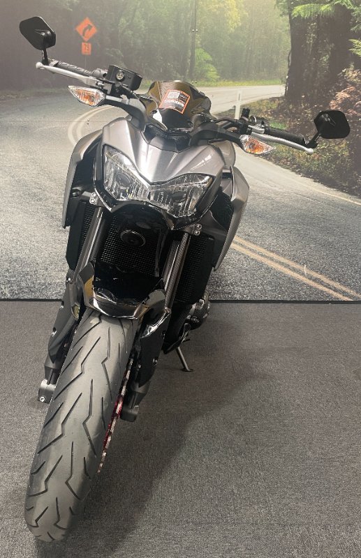 2019 Kawasaki Z900 (ZR900) Grey