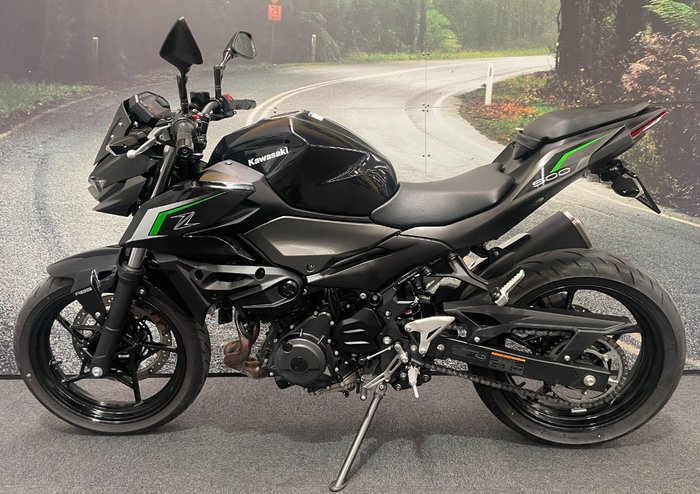 2024 Kawasaki Z500 Black