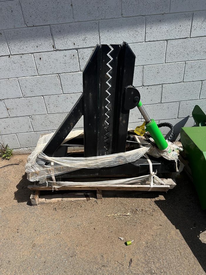 2024 Sturgeon Equipment Scrub Puller