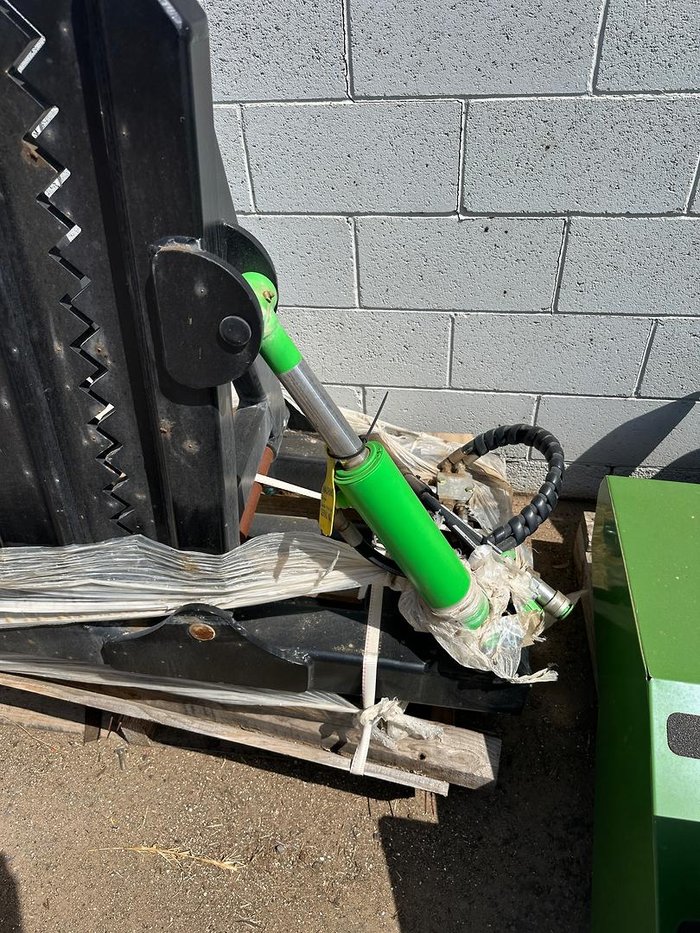 2024 Sturgeon Equipment Scrub Puller