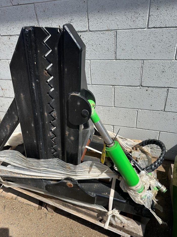 2024 Sturgeon Equipment Scrub Puller