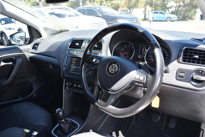 2016 Volkswagen Polo 81TSI Comfortline 6R MY16 Pure White