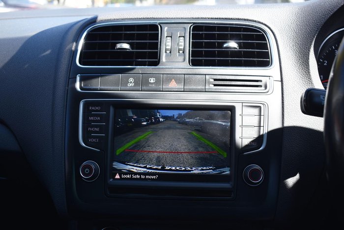 2016 Volkswagen Polo 81TSI Comfortline 6R MY16 Pure White