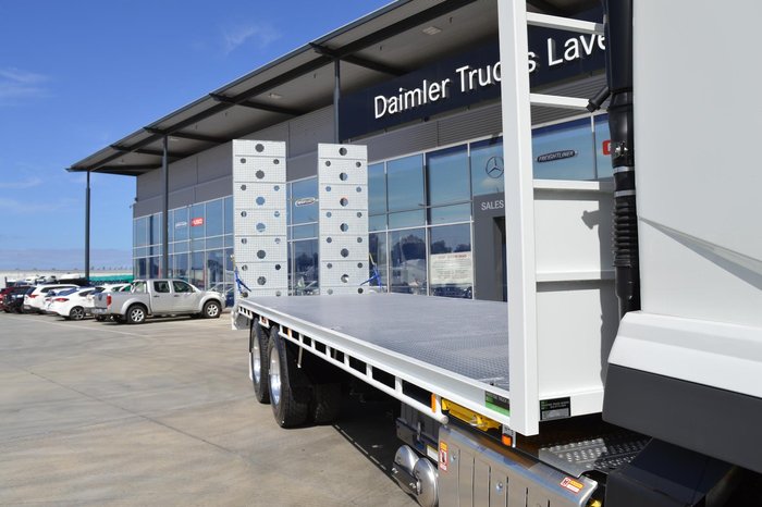 2025 Fuso Shogun FV84 360 White