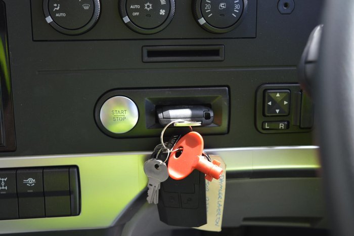 2025 Fuso Shogun FV84 360 White