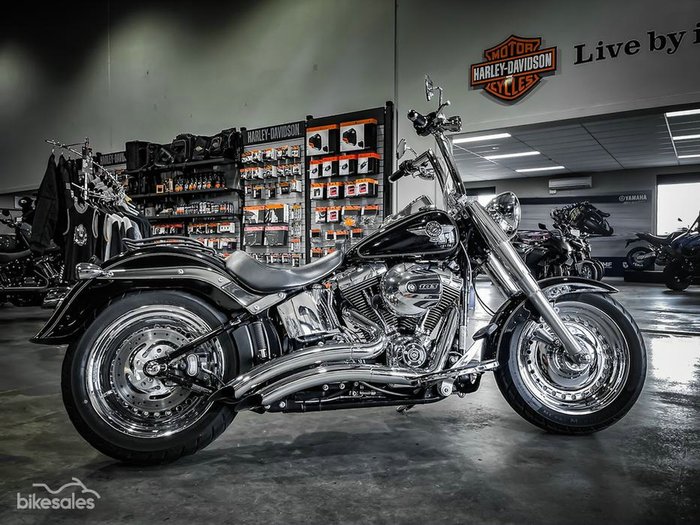 HARLEY-DAVIDSON FAT BOY 103 (FLSTF) ROAD SOFTAIL BLACK