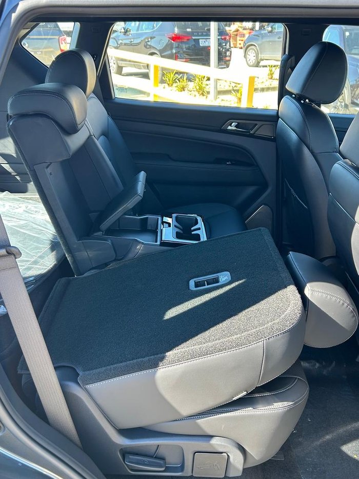 2025 KGM Rexton ELX