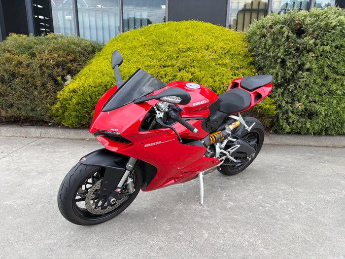 2014 DUCATI 899 PANIGALE Red