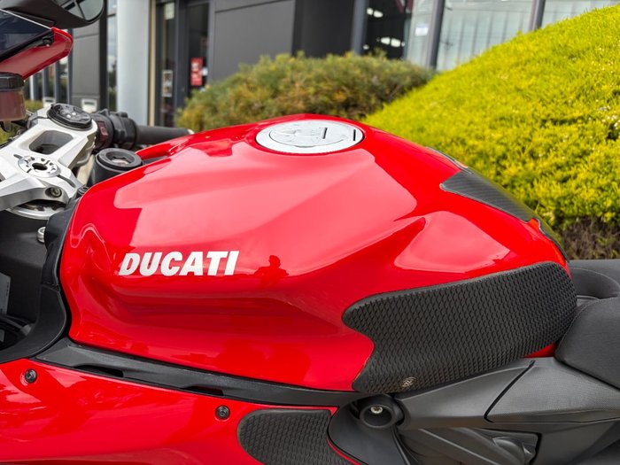 2014 DUCATI 899 PANIGALE Red