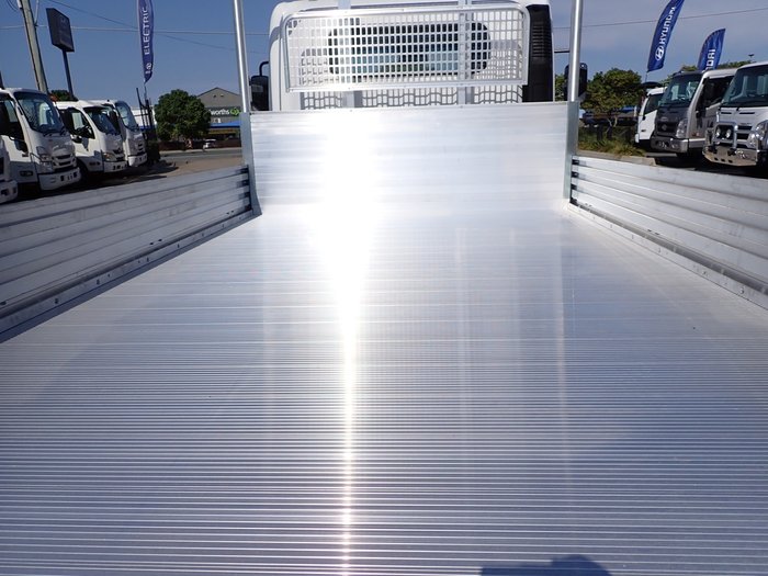 2025 HYUNDAI EX6 SWB