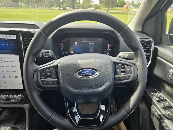 2025 Ford Everest Black Edition MY25.50 4X4 Dual Range Alabaster White