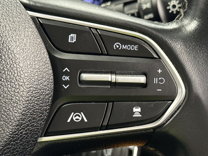 2022 Hyundai Santa Fe (No Badge)