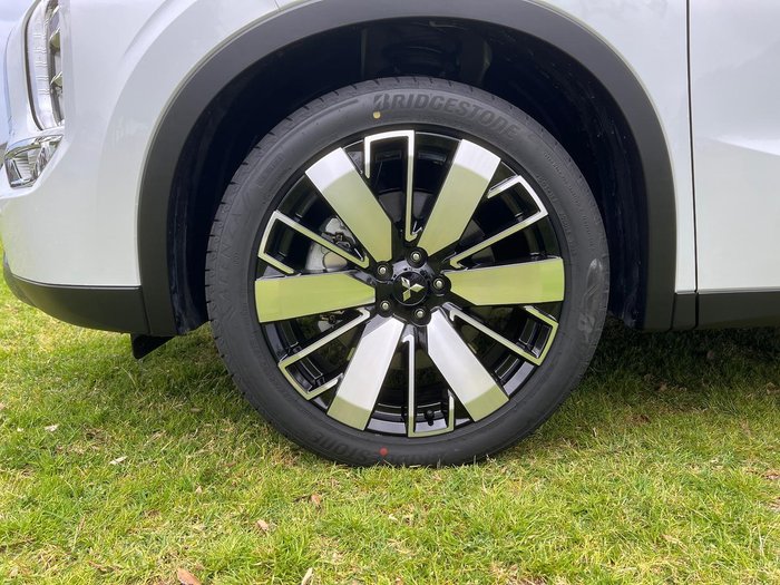 2025 Mitsubishi Outlander Aspire ZM MY25 AWD White Diamond