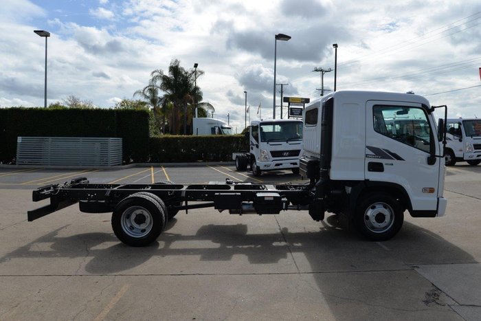 2025 HYUNDAI EX6 MWB WHITE