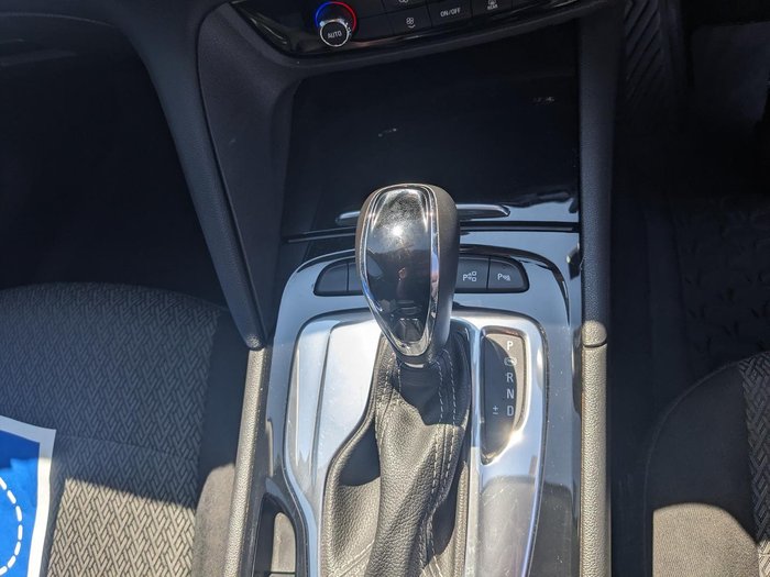 2019 Holden Commodore LT