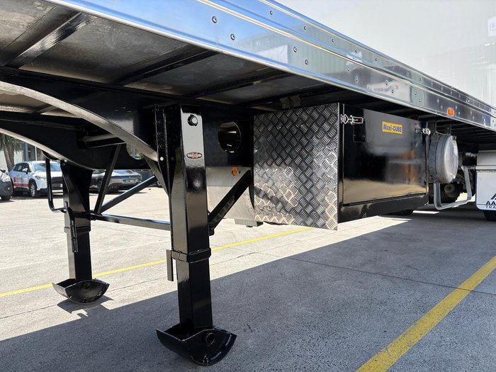 2014 Maxitrans St3 Od 26 Pallet -18 High Cube Reefer 4.3M