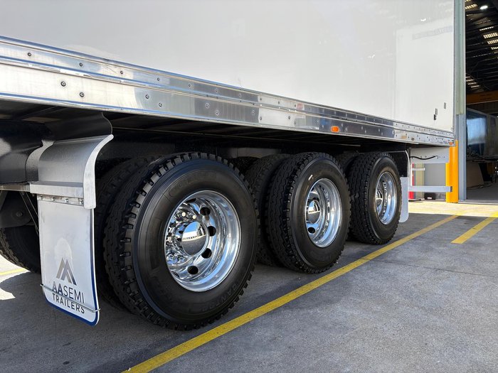 2014 Maxitrans St3 Od 26 Pallet -18 High Cube Reefer 4.3M