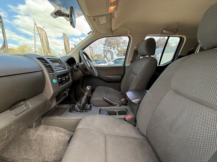 2011 Nissan Navara RX D40 4X4 Dual Range Polar White