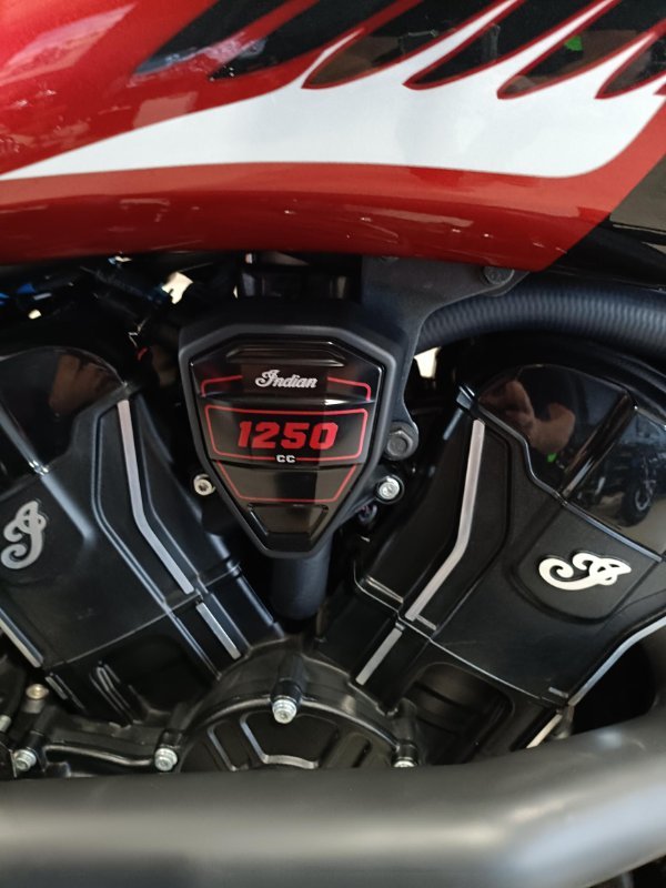 2025 INDIAN SCOUT 101 SUNSET RED