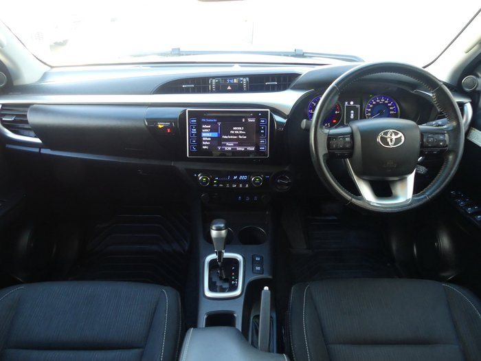 2019 Toyota Hilux SR5