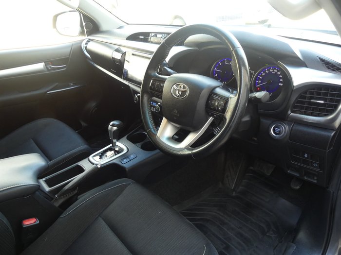 2019 Toyota Hilux SR5