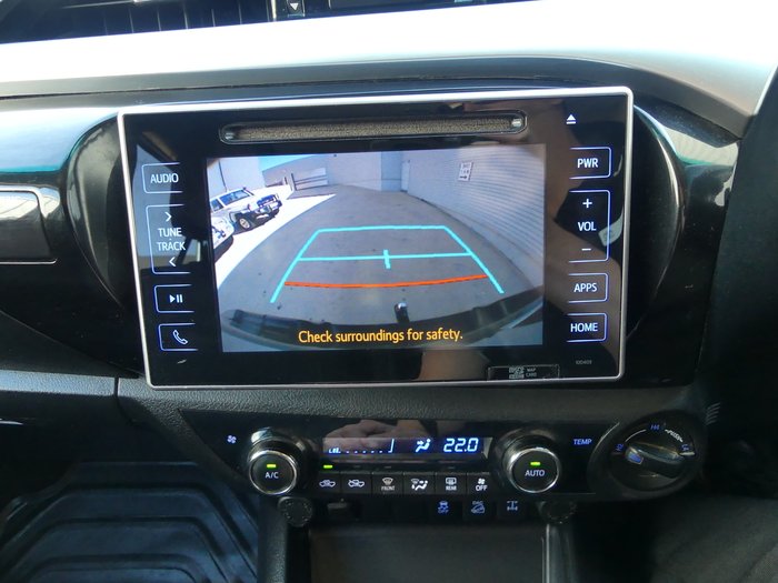 2019 Toyota Hilux SR5