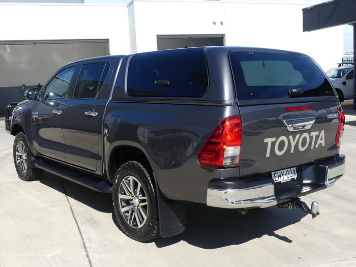 2019 Toyota Hilux SR5