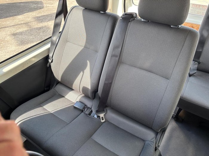 2015 Toyota Hiace Commuter