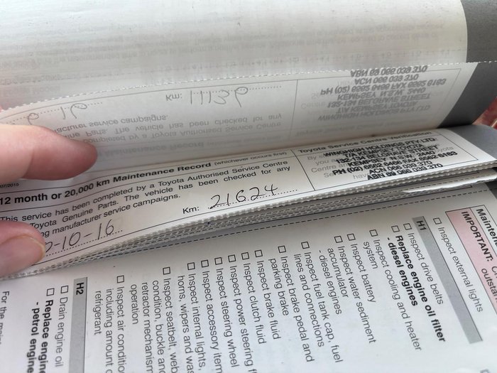 2015 Toyota Hiace Commuter