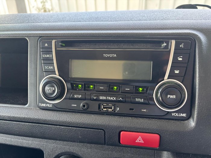 2015 Toyota Hiace Commuter