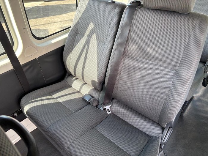 2015 Toyota Hiace Commuter