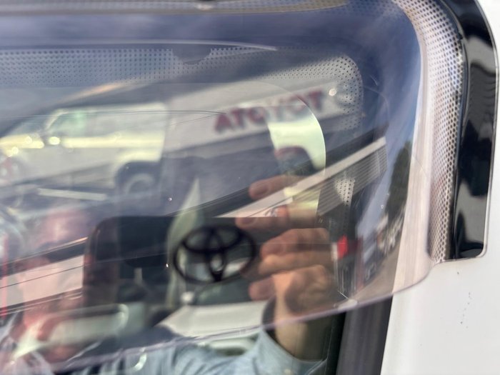 2015 Toyota Hiace Commuter