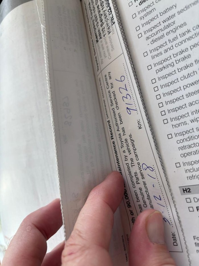 2015 Toyota Hiace Commuter