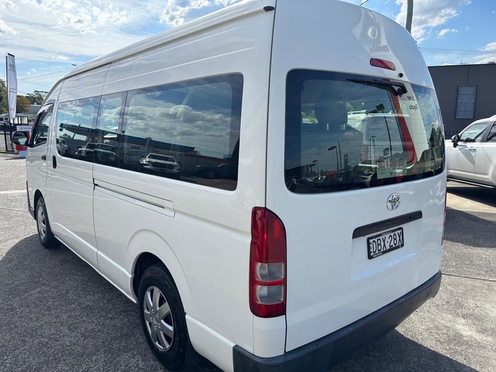 2015 Toyota Hiace Commuter