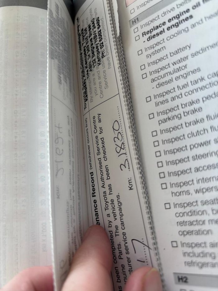 2015 Toyota Hiace Commuter