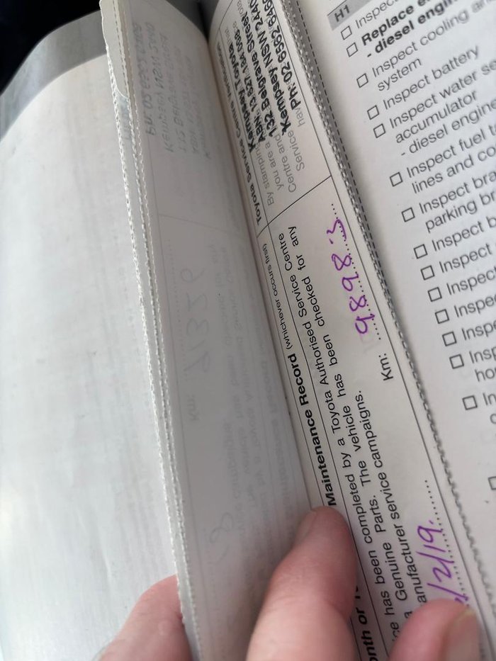 2015 Toyota Hiace Commuter