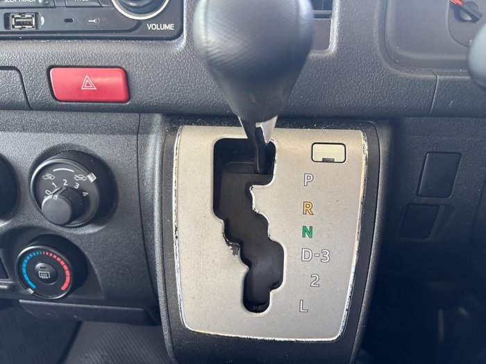 2015 Toyota Hiace Commuter