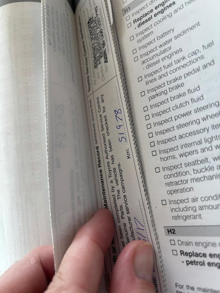 2015 Toyota Hiace Commuter