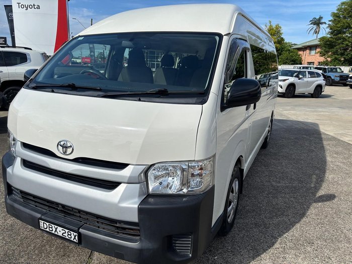 2015 Toyota Hiace Commuter