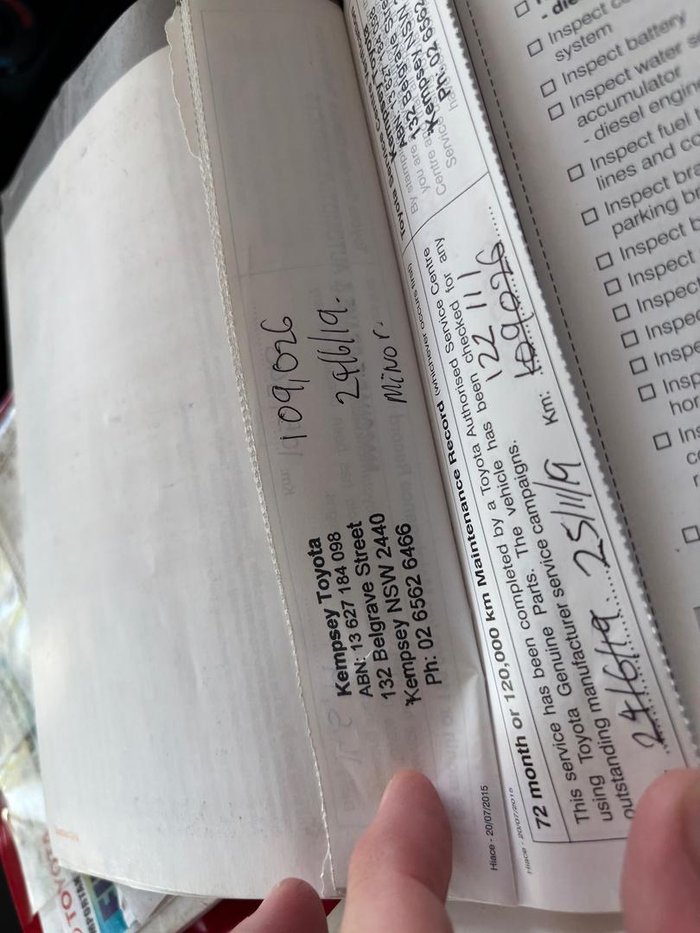 2015 Toyota Hiace Commuter