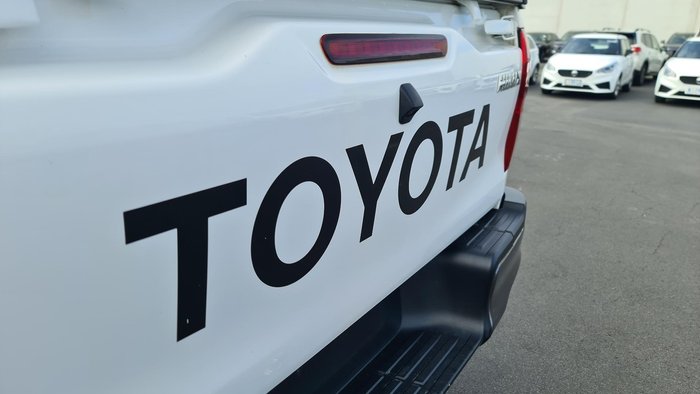 2018 Toyota Hilux SR