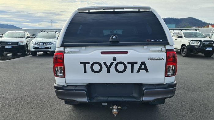 2018 Toyota Hilux SR