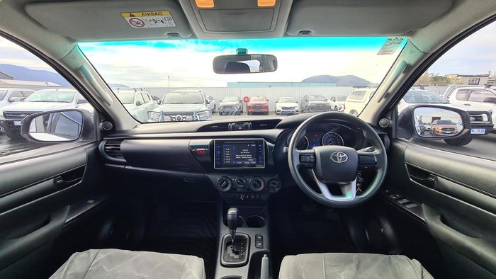 2018 Toyota Hilux SR