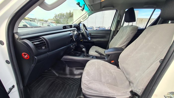 2018 Toyota Hilux SR