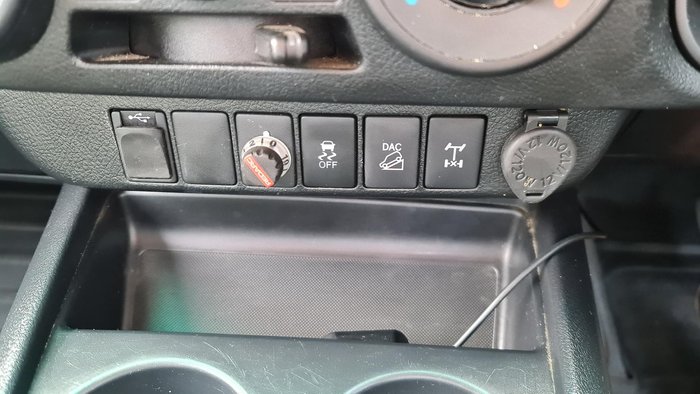 2018 Toyota Hilux SR