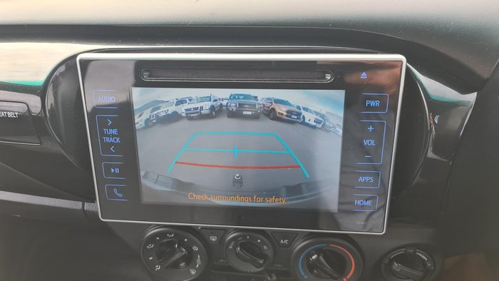 2018 Toyota Hilux SR