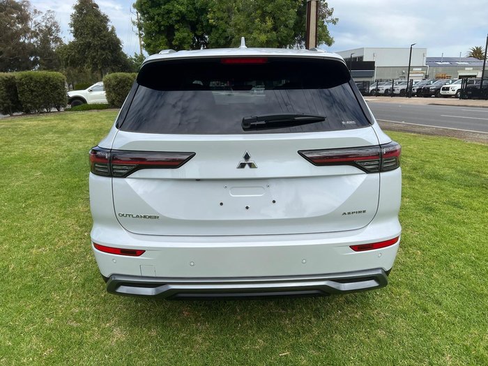 2025 Mitsubishi Outlander Aspire ZM MY25 AWD White Diamond