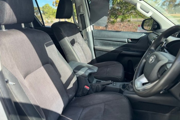 2018 Toyota Hilux SR GUN126R 4X4 Dual Range Glacier White